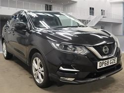 Black Used 2018 Nissan Qashqai N-Connecta SUV | £10,500 (Fair price)