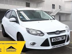 White Used 2014 Ford Focus Zetec Hatchback | £3,495 (Fair price)