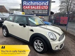 White Used 2012 Mini Cooper Hatch Hatchback | £2,895 (Expensive)
