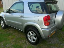 Used 2003 Toyota RAV4 SUV | £2,250 (Good price)