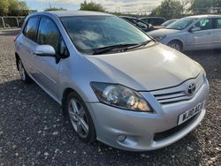 Silver Used 2010 Toyota Auris SR Hatchback | £1,795 (Fair price)