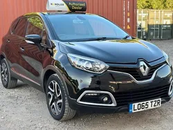 Black Used 2015 Renault Captur Dynamique SUV | £4,495 (Fair price)