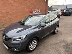 Grey Used 2015 Renault Kadjar Dynamique SUV | £6,495 (Good price)