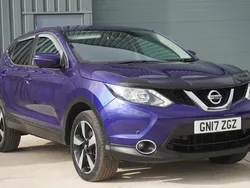 Blue Used 2017 Nissan Qashqai N-Connecta SUV | £8,995 (Fair price)