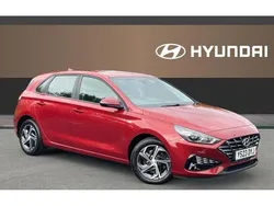 Red Used 2023 Hyundai i30 SE Hatchback | £13,241 (Good price)