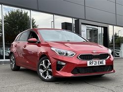 Blaze red Used 2021 Kia Ceed Hatchback | £12,495 (A bit pricey)