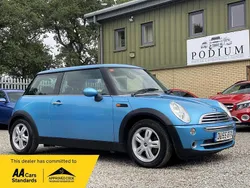 Blue Used 2005 Mini ONE Hatch Hatchback | £2,490 (Fair price)