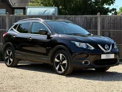Black Used 2017 Nissan Qashqai N-Connecta SUV | £10,250 (Good price)