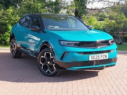 Gloss metallic tropical green New 2025 Vauxhall Mokka Ultimate SUV | £22,998 (Fair price)