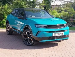 Gloss metallic tropical green New 2025 Vauxhall Mokka Ultimate SUV | £23,998 (Fair price)