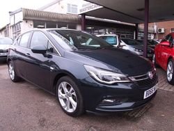 Green Used 2016 Vauxhall Astra SRi Hatchback | £6,995 (Fair price)