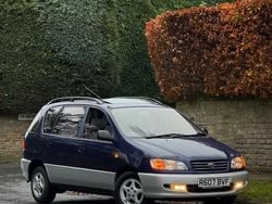 Blue Used 1998 Toyota Picnic MPV | £2,999