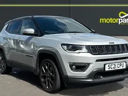 Minimal grey metallic/black roof Used 2021 Jeep Compass SUV | £15,500 (Fair price)