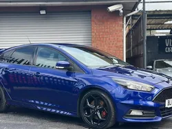 Blue Used 2016 Ford Focus ST Hatchback | £12,495 (Fair price)