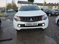 White Used 2016 Mitsubishi L200 Pickup | £8,990 (Super price)