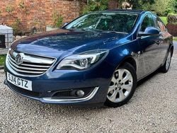 Blue Used 2014 Vauxhall Insignia SRi Hatchback | £2,475 (Super price)