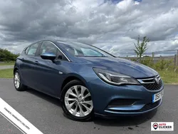 Blue Used 2017 Vauxhall Astra Design Edition Hatchback | £4,790 (Fair price)