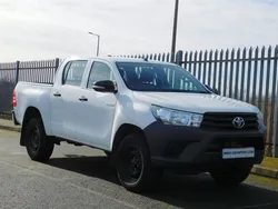 White Used 2016 Toyota HiLux Active Pickup | £21,132 (Expensive)