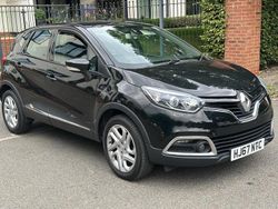 Black Used 2017 Renault Captur Dynamique SUV | £6,750 (Super price)