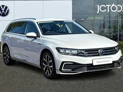 White Used 2021 VW Passat GTE Estate | £15,797 (Fair price)