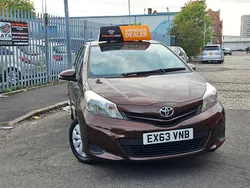 Brown Used 2013 Toyota Yaris Hatchback | £6,495 (Good price)