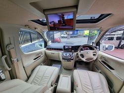 White Used 2007 Nissan Elgrand MPV | £12,995 (Expensive)