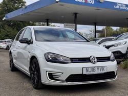 White Used 2016 VW Golf VII GTE Hatchback | £9,495 (Fair price)