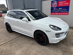 White Used 2012 Porsche Cayenne SUV | £10,995 (Fair price)