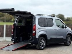 Used 2023 Peugeot Rifter Allure MPV | £17,450 (Fair price)