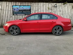 Red Used 2011 VW Jetta SE Sedan | £4,550 (A bit pricey)
