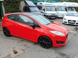 Red Used 2016 Ford Fiesta Zetec Hatchback | £4,995 (Fair price)