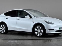 White Used 2022 Tesla Model Y Long Range AWD SUV | £23,598 (Fair price)