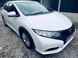 White Used 2012 Honda Civic ES Hatchback | £3,825 (Fair price)