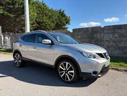Silver Used 2016 Nissan Qashqai Tekna SUV | £9,995 (Good price)