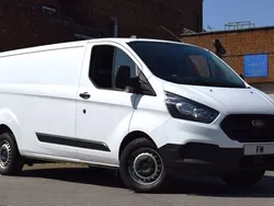 White Used 2022 Ford Transit Custom S | £9,750 (Super price)