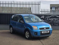 Blue Used 2010 Ford Fusion Zetec Hatchback | £1,995 (Good price)