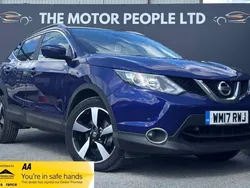Blue Used 2017 Nissan Qashqai N-Connecta SUV | £9,995 (Good price)