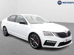 White Used 2019 Skoda Octavia vRS Hatchback | £18,649 (Fair price)