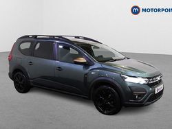 Green Used 2024 Dacia Jogger Extreme MPV | £19,549 (Fair price)