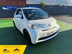 White Used 2010 Toyota iQ Hatchback | £3,995 (Fair price)