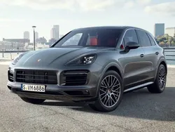 Quarzite grey metallic Used 2023 Porsche Cayenne SUV | £61,990 (Good price)