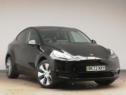 Black Used 2022 Tesla Model Y Long Range AWD SUV | £25,498 (A bit pricey)