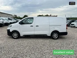 White Used 2021 Vauxhall Vivaro Van | £8,449 (Fair price)