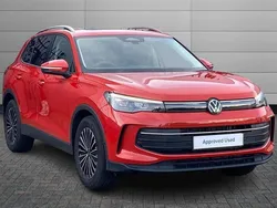 Persimmon red Used 2025 VW Tiguan Match SUV | £30,997 (Fair price)