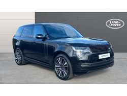 Black Used 2023 Land Rover Range Rover SE SUV | £80,423 (Fair price)