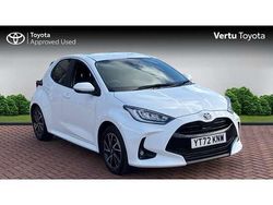 White Used 2022 Toyota Yaris Hybrid Design Hatchback | £16,524 (Fair price)