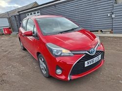 Red Used 2016 Toyota Yaris Hybrid Hatchback | £6,495