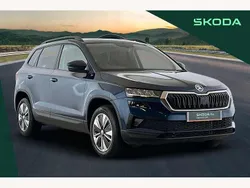 Petrol blue metallic Used 2023 Skoda Karoq SE Drive SUV | £20,490 (Fair price)