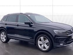 Black Used 2020 VW Tiguan SEL SUV | £21,078 (Fair price)