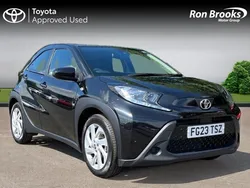 Black Used 2023 Toyota Aygo PURE Hatchback | £12,418 (Fair price)